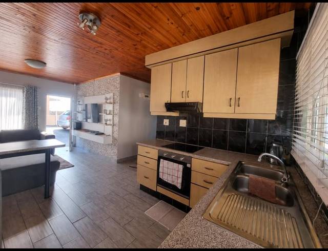 3 BEDROOM HOUSE FOR SALE IN SHALLCROSS